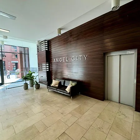 Modern & Cozy In The Centre Of Close To The Station *